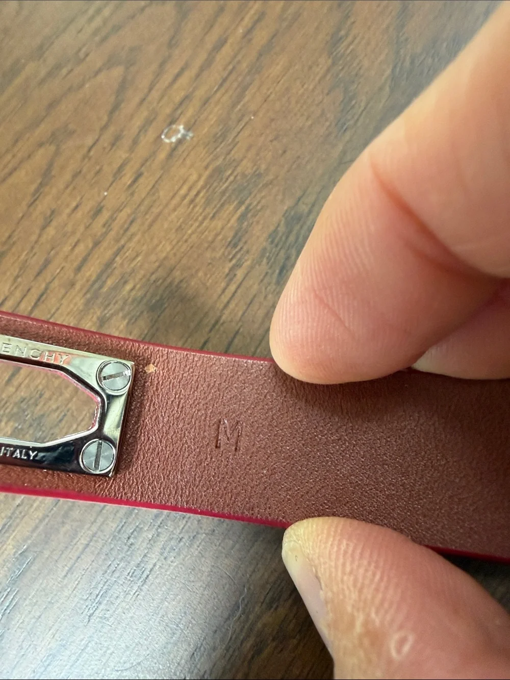 Givenchy Red Leather Wrap bracelet with Silver Shark fin Turn-Lock Accent size M